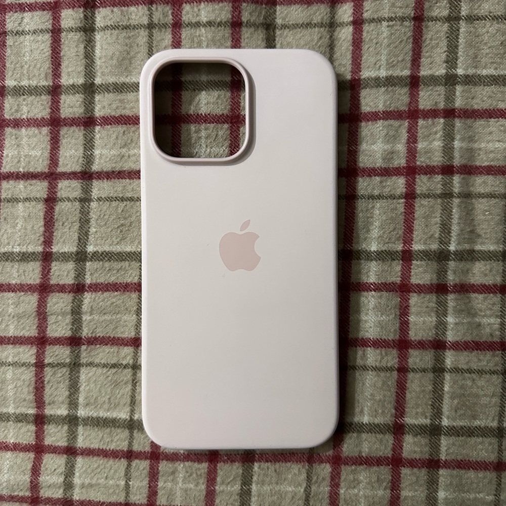Apple Silicone MagSafe Case for iPhone 14 Pro Max